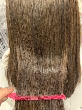 エスカーラ 表参道(THE ESCALA) @m_ayu/大人かわいいヘア/オリーブベージュ/美髪/タビラマユミ