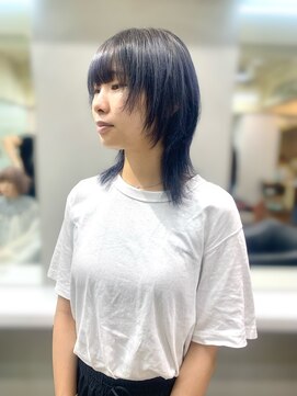 ディア(.eer) 【.eer/ディア】ネイビーブルー/やわらかウルフカット