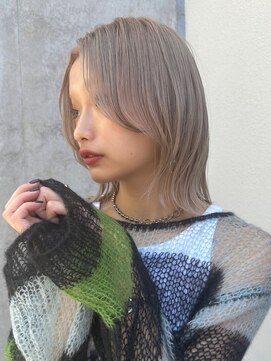 サンク 原宿 表参道(cinq) 赤みを消すくすみ感が人気のミルクティーグレージュカラー