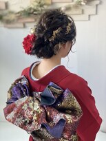 お振袖でゆるふわシニヨン
