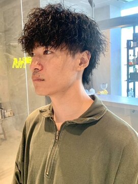 ステラ(STELLA) ツイストスパイラルパーマ　メンズパーマ　束感　強めパーマ