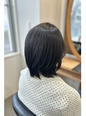 メテオストレートの肩上ボブ