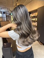 サニー 渋谷(SUNNY) バレイヤージュ、ハイライト、レイヤーロング、グレーベージュ