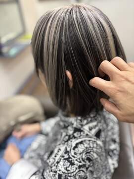 カット ハウス ボブ CUT HOUSE BOB 白髪ぼかしアンブレラカラー♪