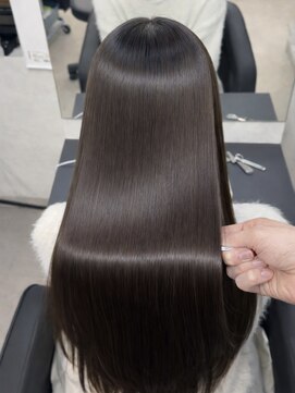 ユニー(uniii) 【uniii】美髪縮毛矯正/髪質改善ULTOWA