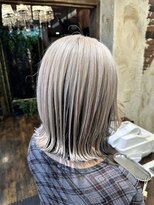 ヘアー クリエイト カルバリ(HAIR CREATE Calbari)&nbsp;アンブレラカラー×ホワイトブロンド