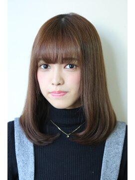 クート(ku-to+) 前髪長めのツヤボブ
