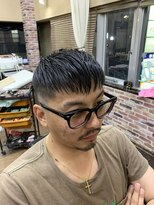 バーバーズ ストーリア(BARBERS STORIA) 短めフェードのクロップスタイル