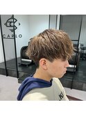 ベージュカラー