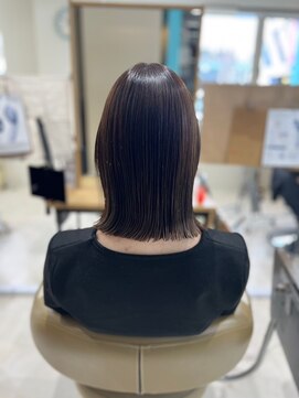 アットリッチ(@RICH) 切りっぱなしボブ