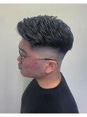 スキンフェード　アイロンパーマ　メンズカット　30代40代50代