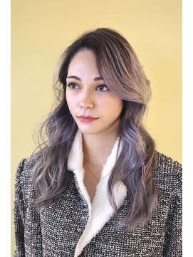 ドロシー(dorothy) シャドウルーツ　ラベンダーアッシュ