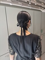 ムーム(Momb)&nbsp;お呼ばれカチモリヘア