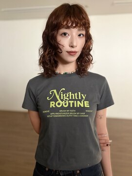 ホロ 渋谷(hollo) ミディアムレイヤーウルフパーマブリーチパーマ