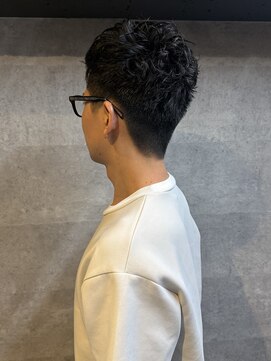 バーバーバー アカバネ(BARBER-BAR AKABANE) ビジネス場面にもピッタリ　清潔感MAXパーマスタイル