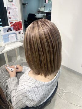 イロアイ(iro I) バレイヤージュ