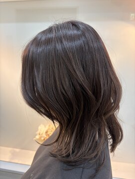 くびれ#ミディアムレイヤー