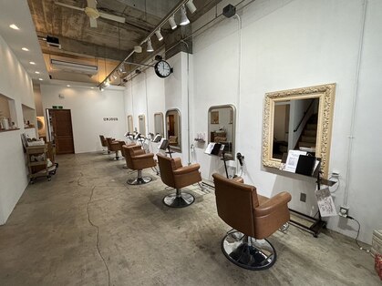 アンジュール(UNJOUR.)の写真