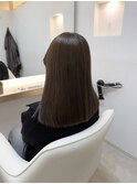 グレーベージュ