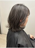 コントラストの効いたグレージュハイライト