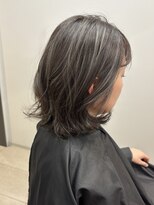 エレノア 藤沢(Eleanor)&nbsp;コントラストの効いたグレージュハイライト