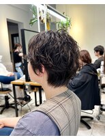 リディー(Lidee) Lideeハンサムショートにパーマ