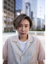 ピズム(PISM) 前髪センターパート耳かけ小顔ショート/オリーブカラー