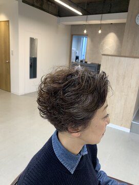 ティティ(titi) グレイショート