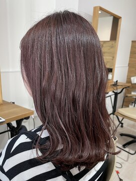 ハロ(Halo) 外ハネミディ×ピンクカラー