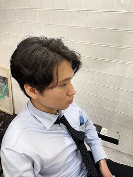 メリケンバーバーショップ フクオカ(MERICAN BARBERSHOP FUK) 初めてのバーバースタイル 中分け