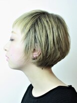 ヘア デザイン リスク(HAIR DESIGN RISK)&nbsp;【RISK 高橋勇太】ハイトーンカラーが上手いくせ毛ショート