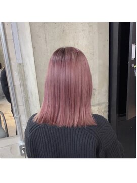 アン(Un) 【心斎橋】【四ツ橋】ピンクカラー