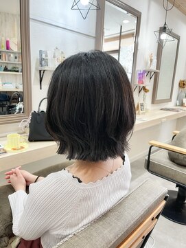 ファム バイコヒナタ(FUM by KOHINATA) 【セット次第で2wayヘア♪】外ハネレイヤーボブ