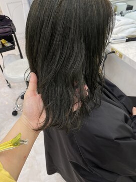 アプリバイリアン 浦和2号店(appri by Rien) オリーブグレージュ/切りっぱなしボブ