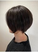 ショートボブ 丸みショート ハンサムショート ブラウンカラー