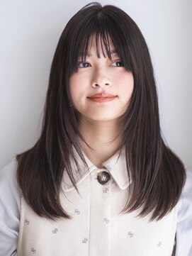 ガーデンヨコハマエスト(GARDEN YOKOHAMA est) ストレートミディアム　美髪　ラベンダーベージュ　丸型