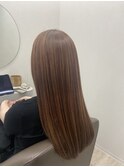 ピンクベージュ