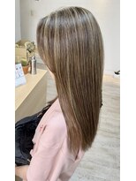 ソイア 春日井店(Soea) グロスハイライトカラー　３回以上のハイライトカラー