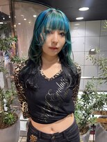 ヘアーアンドメイク ビス(HAIR&MAKE bis) エメラルドグリーン×ブラック×デザインカラー☆【多田華歌】