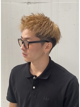 スティミュラス(Stimulus) アップバングショート