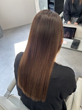 ニュイ 高槻 阪急茨木店(nui) 黒髪ポプルフネビージュ小顔ワンレンスペインカール