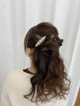 イケハ(IKEHA) ロング×ハーフアップ