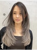 ハイライトカラーミルクティーベージュレイヤーカット