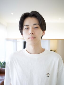 ユートゥイーズ つくば(U too e's) ナチュラルメンズセンターパート　寺沢颯　ハヤテ