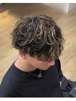 シルク バイ ルカ(SilQ by Luca)&nbsp;おしゃれ上級者！ハイライト×シャドウパーマ