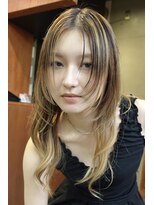 ナループロアポンテ(Nalu pu loa PONTE)&nbsp;ミディアムレイヤーハイレイヤーブリーチカラーローライト