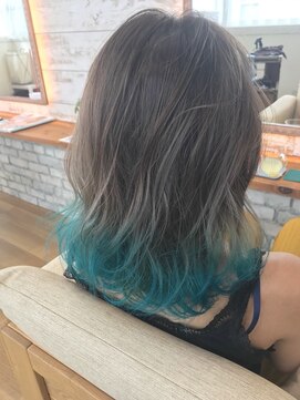 ロビー(LOBBY) 『LOBBY』三浦 アッシュベージュ×アトミックターコイズカラー