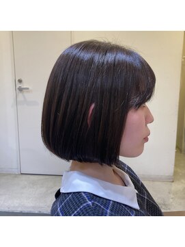 キールーム(Kir'oom) ぱつっとボブ/アッシュブラウン