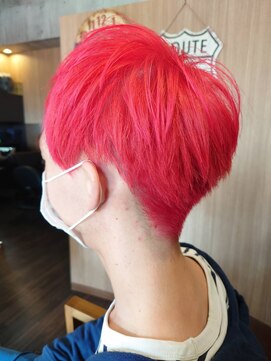 ニカ(NIKA) ブリーチオンカラー。ピンク