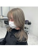 ホワイトベージュ